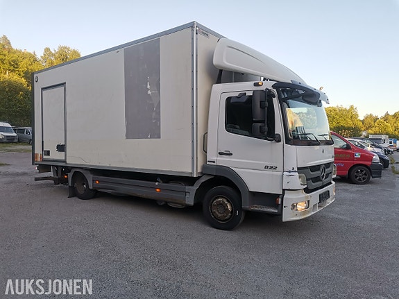 Mercedes-Benz Atego 822 skapbil med bakløfter *INGEN MINSTEPRIS* EU-Godkjent 3 of 5