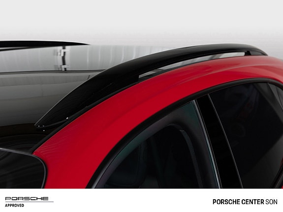 Porsche Taycan Cross Turismo 13 of 30