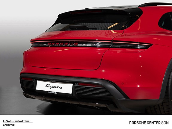 Porsche Taycan Cross Turismo 10 of 30