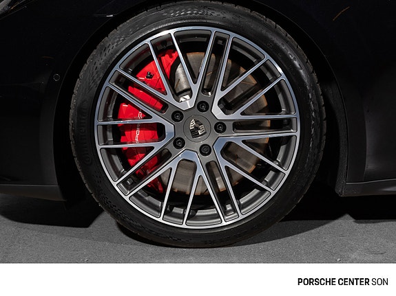 Porsche Panamera 22 of 30