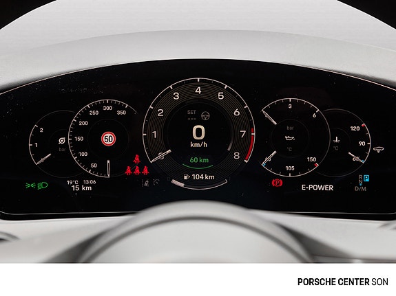 Porsche Panamera 29 of 30