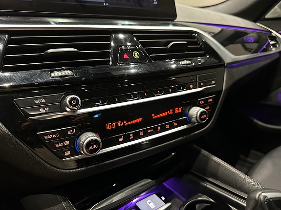 BMW 530e 24 of 30