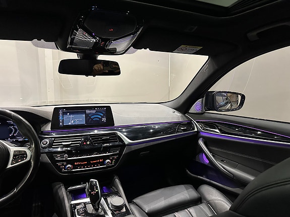 BMW 530e 16 of 30