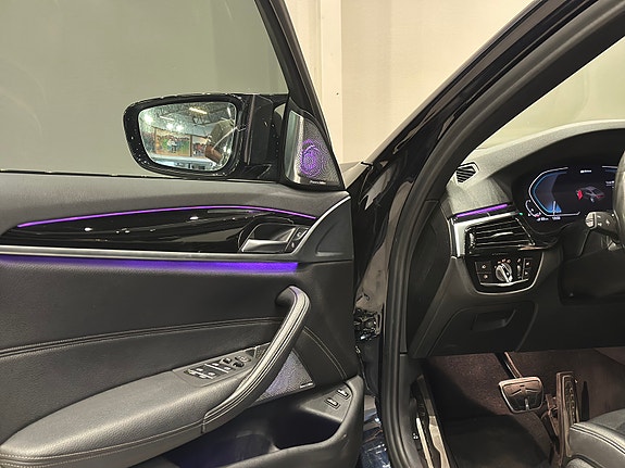 BMW 530e 10 of 30