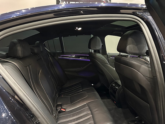 BMW 530e 12 of 30