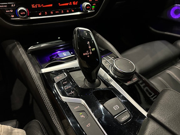 BMW 530e 20 of 30
