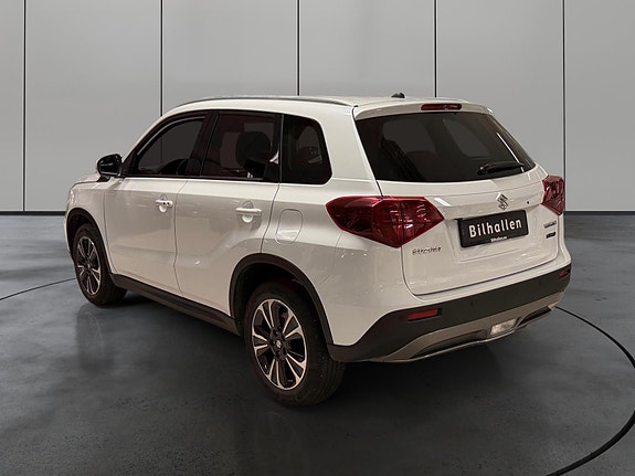 Suzuki Vitara 3 of 29