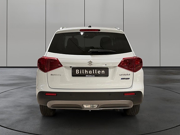 Suzuki Vitara 4 of 29