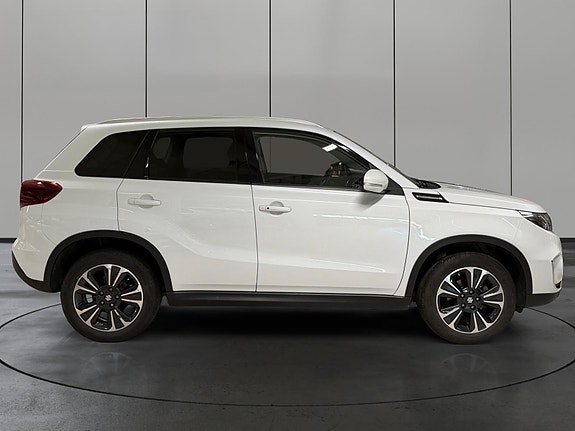 Suzuki Vitara 6 of 29