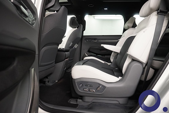 Kia EV9 18 of 30