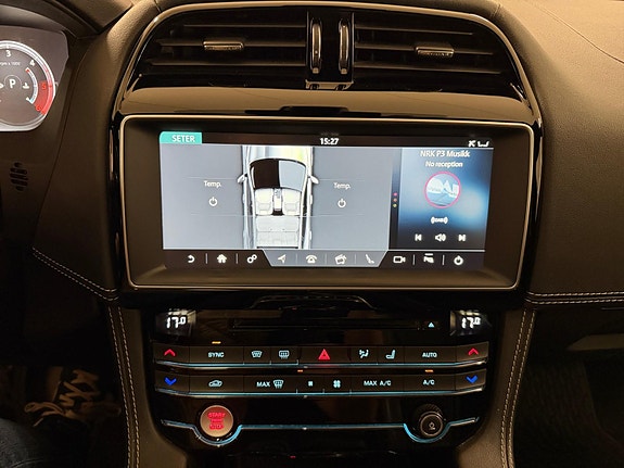 Jaguar F-PACE 19 of 30
