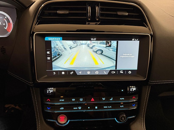 Jaguar F-PACE 18 of 30
