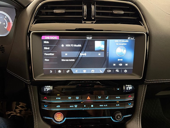 Jaguar F-PACE 20 of 30