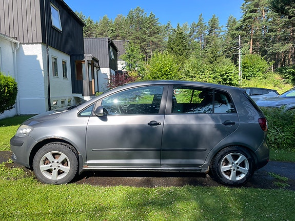 Volkswagen Golf Plus 2 of 7
