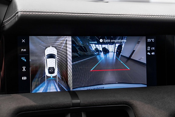 Porsche Taycan 27 of 30