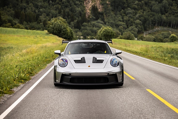 Porsche 911 GT3 RS 2 of 5