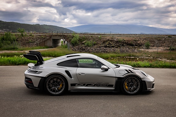 Porsche 911 GT3 RS 16 of 30