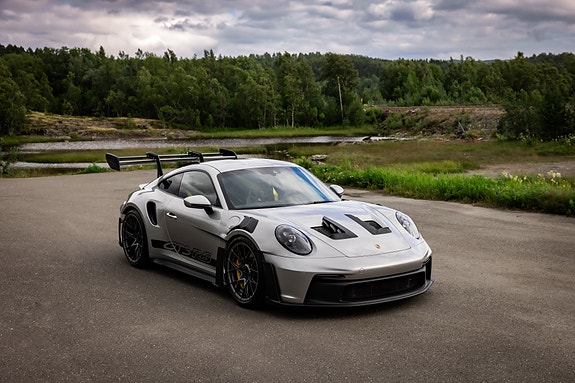 Porsche 911 GT3 RS 15 of 30