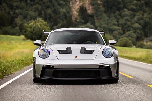 Porsche 911 GT3 RS 3 of 5