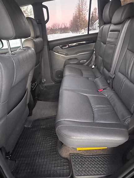 Toyota Land Cruiser 16 of 22