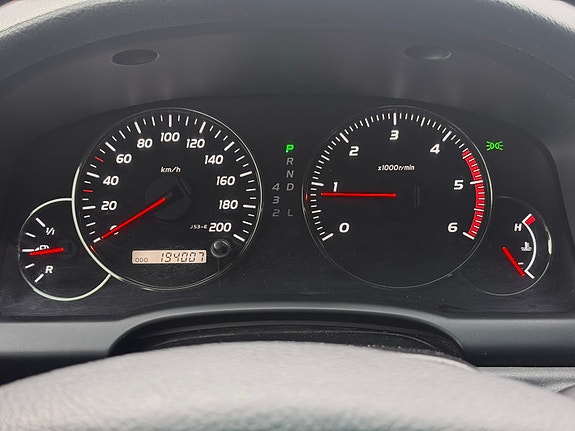 Toyota Land Cruiser 9 of 22