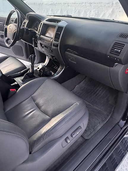 Toyota Land Cruiser 15 of 22