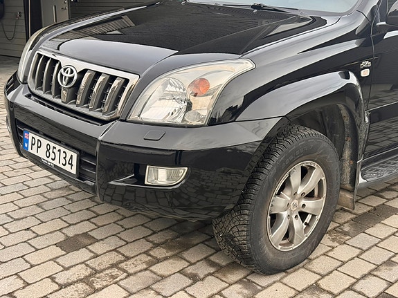Toyota Land Cruiser 3 of 22