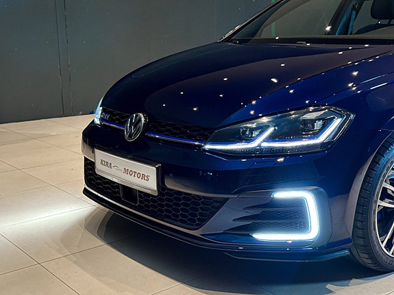 Volkswagen Golf VII 5 of 5