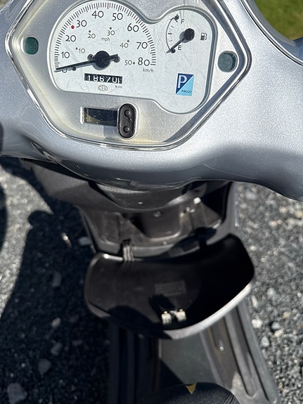Vespa LX 50 5 of 5