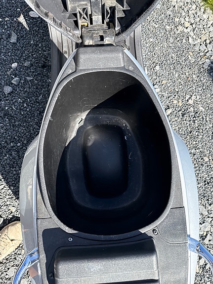 Vespa LX 50 4 of 5