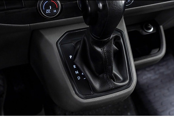Volkswagen Transporter 14 of 17