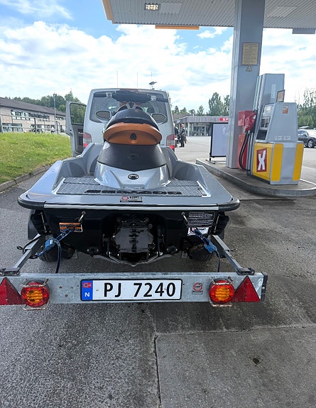 Vannscooter til leie - Seadoo RTX 255 3 of 4