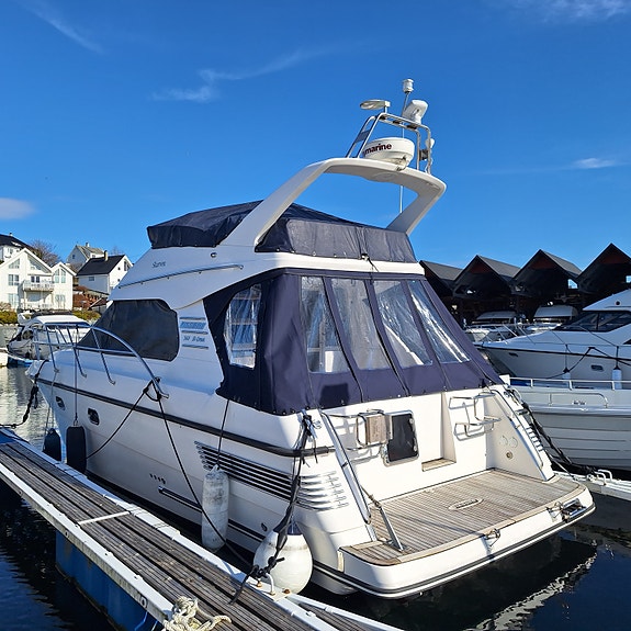HØSTPRIS Viksund 360 2007 | Volvo Penta D6-435 | Aksling | Baug/aktertrøster 9 of 30