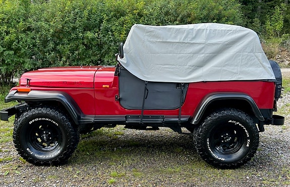 Jeep Wrangler 11 of 27