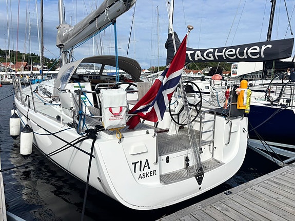 Flott Arcona 410 - Hybrid - premium performance cruiser 23 of 30