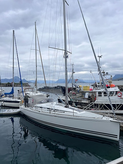Flott Arcona 410 - Hybrid - premium performance cruiser 5 of 30