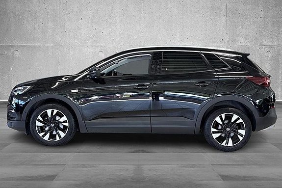Opel Grandland X 4 of 5