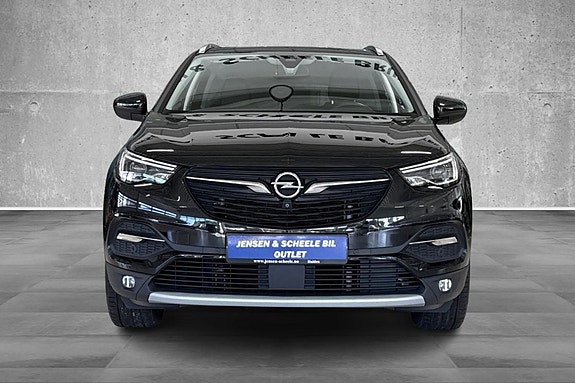 Opel Grandland X 2 of 5