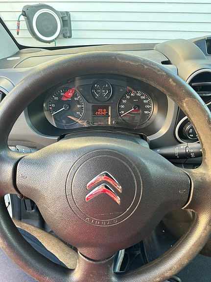 Citroen Berlingo 8 of 12