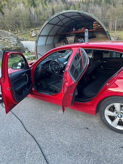 BMW 116d 14 of 26