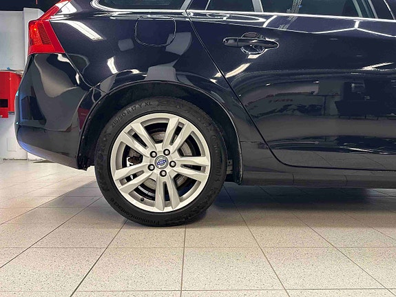 Volvo V60 7 of 30