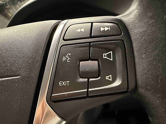 Volvo V60 14 of 30