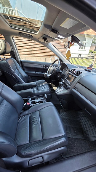 Honda CR-V 12 of 18