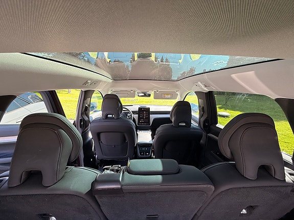 Volvo EX90 9 of 21
