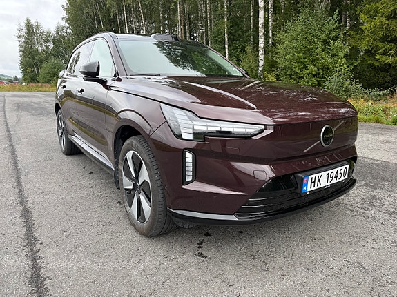 Volvo EX90 13 of 21