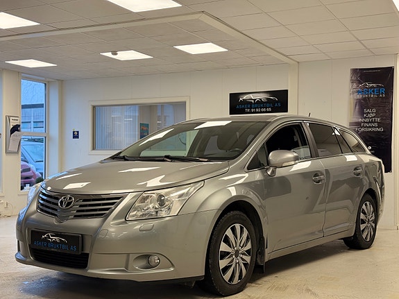 Toyota Avensis 5 of 5