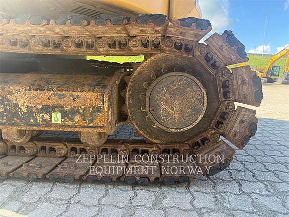 Cat 308-07 11 of 17