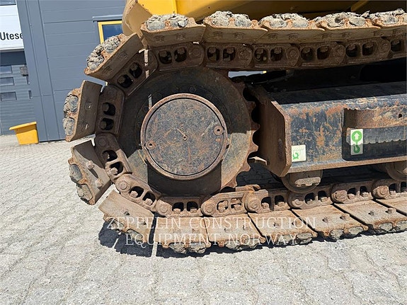 Cat 308-07 15 of 18