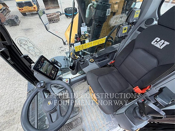 Cat M316-07 8 of 20