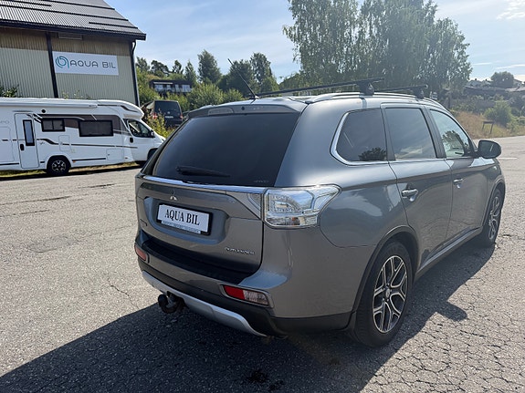Mitsubishi Outlander 6 of 24